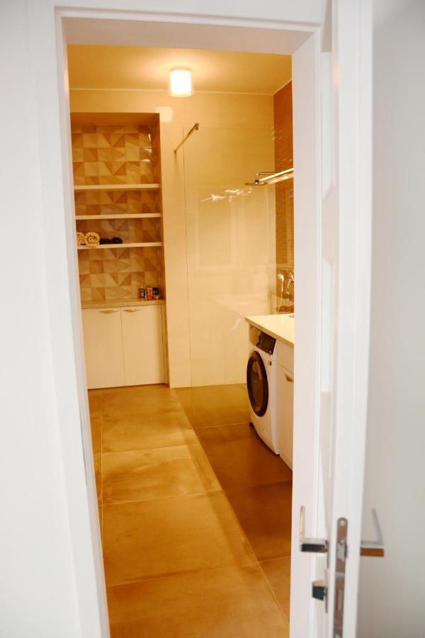 Premium Apartment Near Banska Bystrica Square With Two Big Bedrooms Экстерьер фото