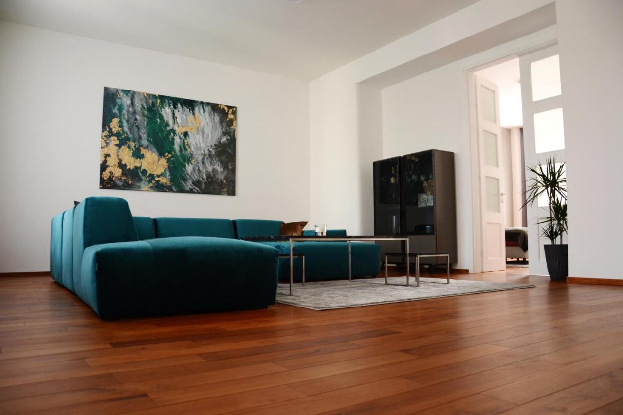 Premium Apartment Near Banska Bystrica Square With Two Big Bedrooms Экстерьер фото