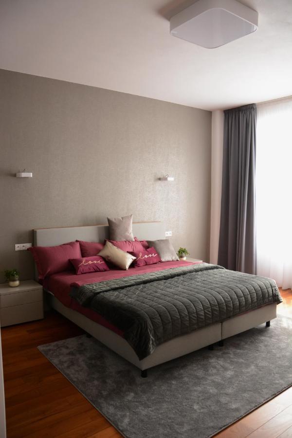 Premium Apartment Near Banska Bystrica Square With Two Big Bedrooms Экстерьер фото
