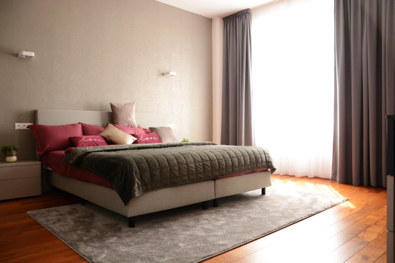 Premium Apartment Near Banska Bystrica Square With Two Big Bedrooms Экстерьер фото